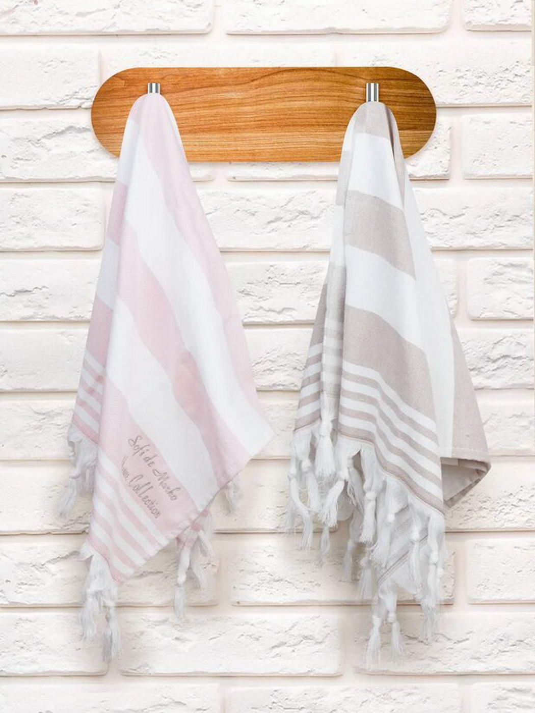 Кухонные полотенца, как подарок на праздник, торжество. Особенности состава для выбора материала. Подбор дизайна подарочного набора